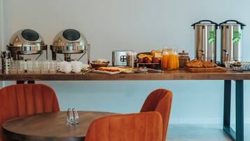 Desayuno buffet incluido todos los días