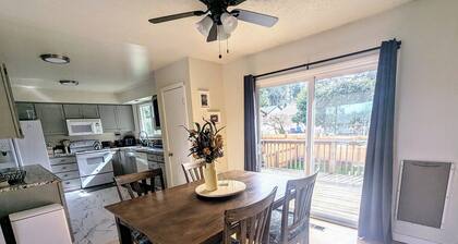 Charming 2-bedroom unit with WiFi, backyard in lovely Beaverton