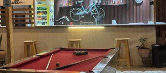 Cozy 1-bedroom chalet with WiFi, AC in beautiful Kwahu Atibie