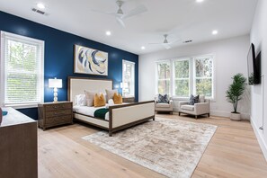 7 bedrooms, iron/ironing board, WiFi, bed sheets