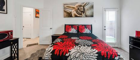 2 sovrum, skrivbord, strykjärn/strykbräda och gratis wi-fi