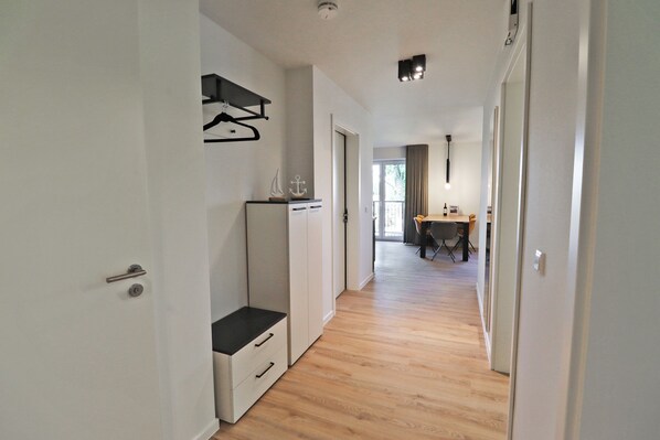 Interior - Lütte Koje - Small, fine, close to the coast. Balcony. Quiet. Close to the beach. (Tossens)