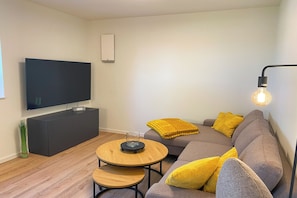 TV, books, stereo