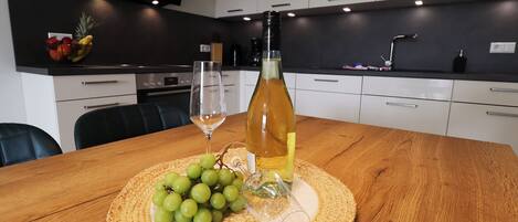 تناول الطعام