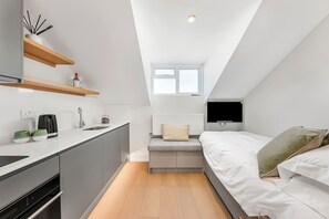 1 Schlafzimmer, Bügeleisen/Bügelbrett, kostenloses WLAN, Bettwäsche