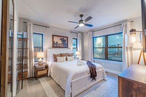 3 bedrooms, desk, iron/ironing board, travel crib