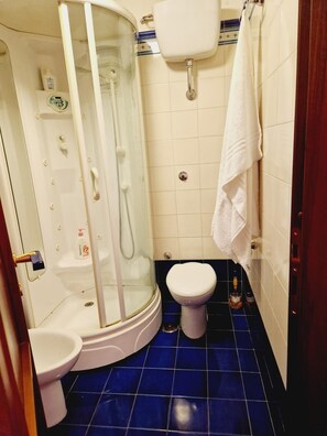 Hair dryer, towels
