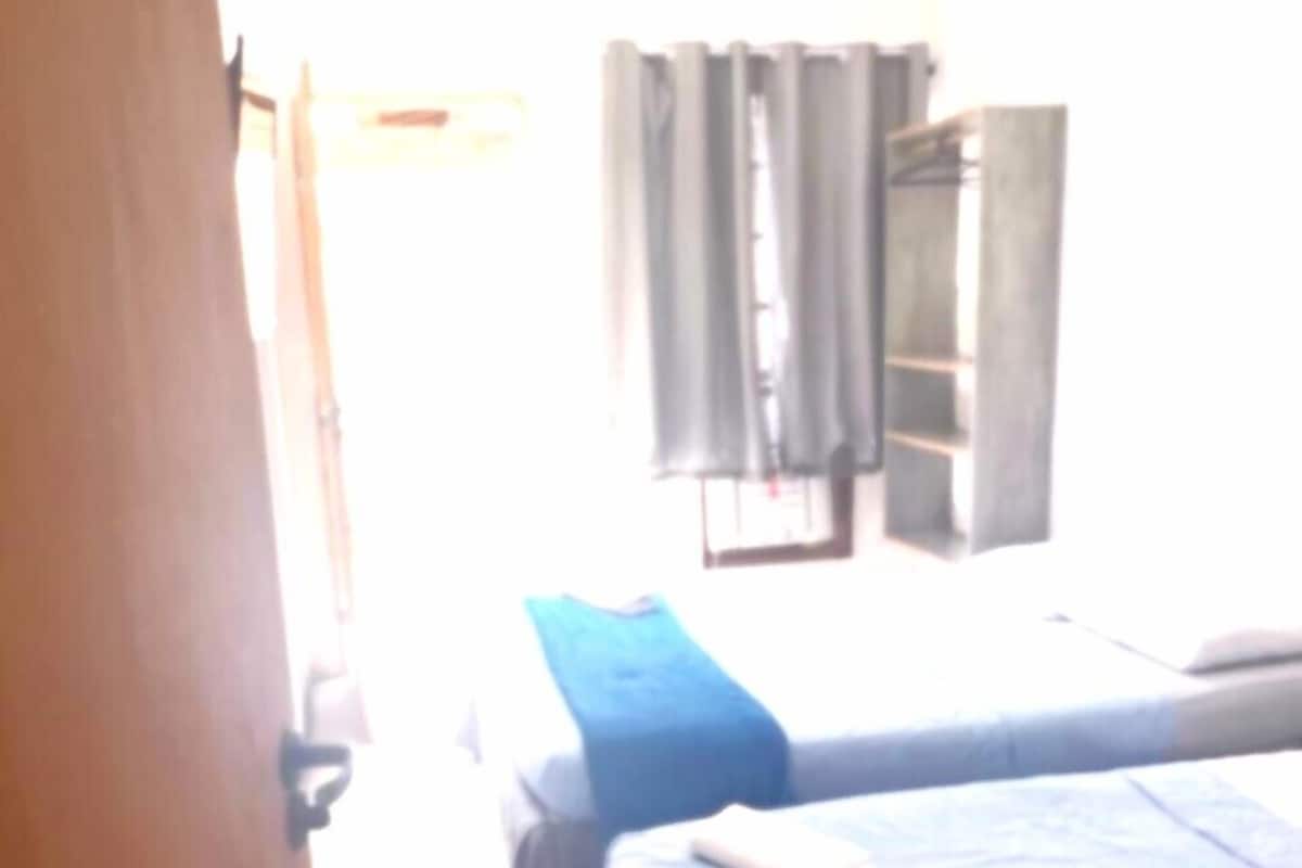 Basic Triple Room | WiFi (free)
