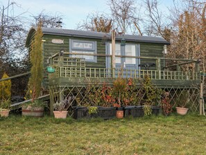 Exterior - Perch Hut (Uckfield)