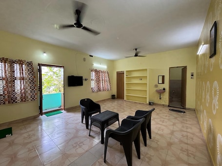 Reception. V2V Home stay
