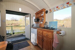 Kochgeschirr/Geschirr/Besteck