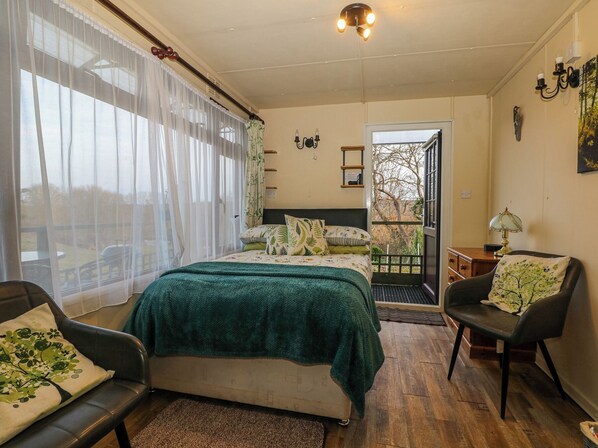 1 soverom, individuelt dekorert og individuelt innredet