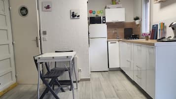 Mikrowelle, Ofen, Herdplatte, GeschirrspĂŒler