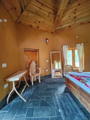 1 bedroom, desk, free WiFi