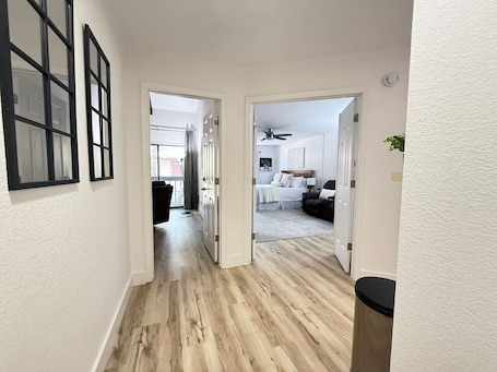 Interior. Sports Village / Fireplace / Sleeps 6+ / 3 BR 2 BA