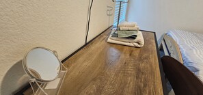Family Duplex, 3 Bedrooms, Non Smoking, 2 Bathrooms | Down duvets, individually decorated, individually furnished, desk - Duplex Killeen (Killeen)