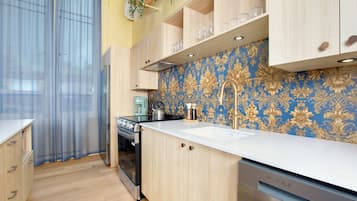 Apartment | Private kitchen | Full-size fridge, microwave, oven, stovetop