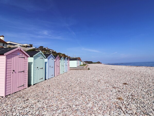 Beach nearby - Spinning Wheel Cottage (Budleigh Salterton)