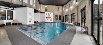 Blue Bliss 2BR 2BTH with Indoor Pool, FREE Parking, Near NYC & EWR Airport