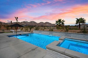 A heated pool - Luxury Desert Escape – Private Pool, Putting Green & Outdoor Oasis! (La Quinta)