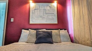 1 chambre, fer et planche à repasser, Wi-Fi, draps fournis