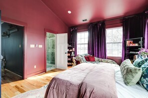 3 chambres, bureau, fer et planche à repasser, accès au Wi-Fi (inclus)