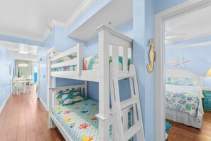 1 dormitorio, tabla de planchar con plancha, wifi gratis y ropa de cama