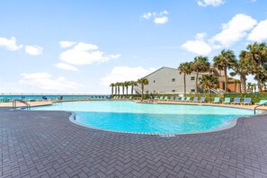 Piscine couverte