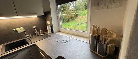 Fridge, microwave, oven, stovetop