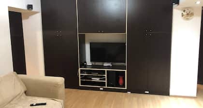 Central Hill 2-bedroom apartment in awesome Reșița with WiFi, AC