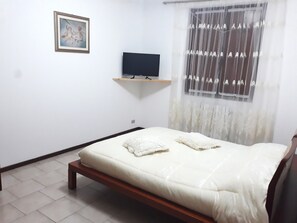 1 quarto, ferros/tábuas de passar roupa, Wi-Fi, roupa de cama