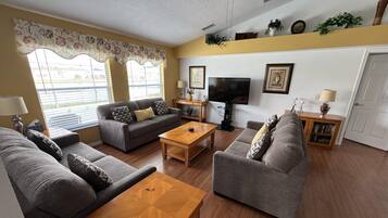 House, Multiple Beds, Pool Access, Pool View (Cullen Villa) | Living area | 42-inch flat-screen TV with digital channels