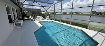 Luxury Vacation Home in Kissimmee, Perfect for Families and Golfers