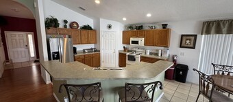 Luxury Vacation Home in Kissimmee Perfect for Families & Golfers!