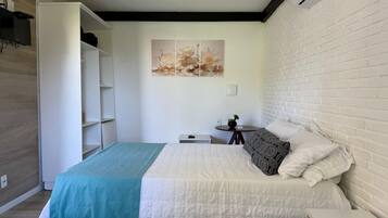 Habitación triple básica | Ropa de cama hipoalergénica, sistema de insonorización, wifi gratis