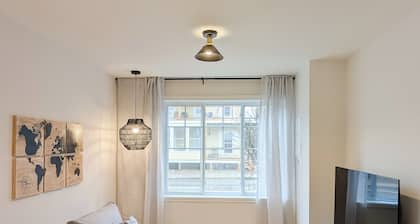 Cozy 3 1/2 près de l'ancienne gare de Saint-Jovite - Escapade à Tremblant!