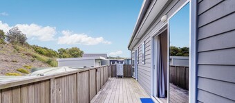 Pipi Palace - Cooks Beach Holiday Home