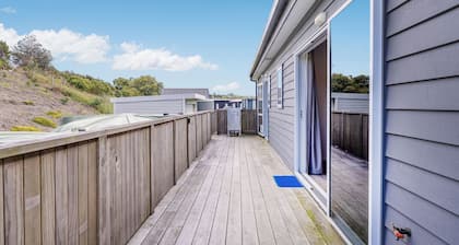 Pipi Palace - Cooks Beach Holiday Home