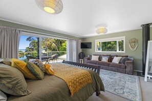 5 Schlafzimmer, Bügeleisen/Bügelbrett, WLAN, Bettwäsche