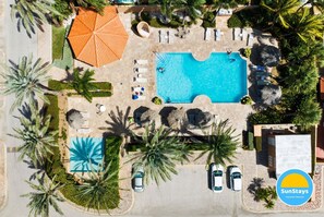 Pool - Casa Flamingo 2BR 3BA w/ 3 Pools, Gym, Restaurant (Noord)