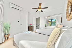 2 bedrooms, desk, iron/ironing board, travel cot - Casa Flamingo 2BR 3BA w/ 3 Pools, Gym, Restaurant (Noord)