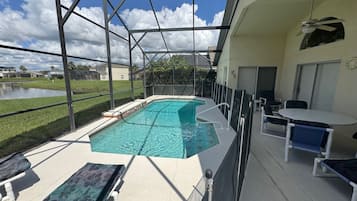 Outdoor pool, sun loungers