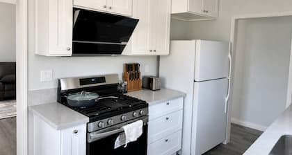 2BR Apt: Close to Temple City, Arcadia & Pasadena
