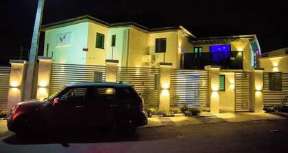 White Vill Hospitality And Homes