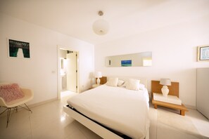 3 bedrooms, iron/ironing board, free WiFi, bed sheets - Large & modern 3 bedrooms near Spinola Bay MMAI1-3 (St Julian's)