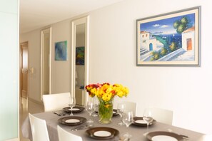 Dining - Large & modern 3 bedrooms near Spinola Bay MMAI1-3 (St Julian's)