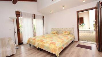 1 bedroom, free WiFi, bed sheets