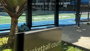 Private beach, white sand, free beach cabanas, beach towels