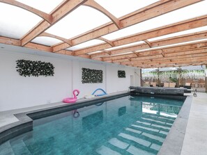 Pool - Bell Tent 2 (Bath)