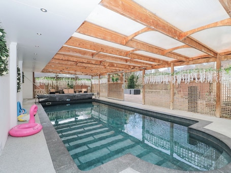 Piscina. Bell Tent 2